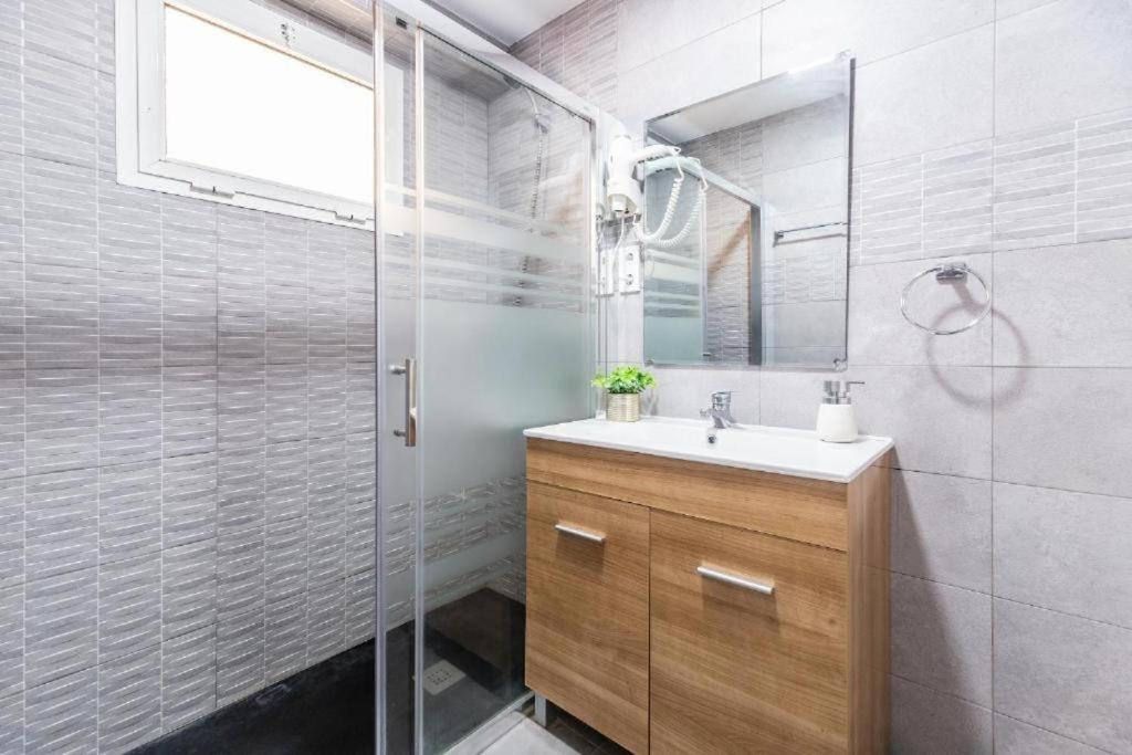 דירות Boutique Living פואנגירולה מראה חיצוני תמונה